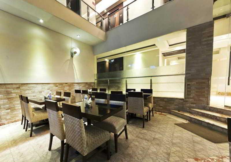 Fabhotel Marble Arch Karol Bagh Delhi  Buitenkant foto